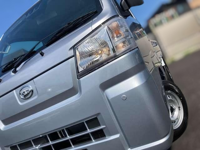 Silver Daihatsu Hijet Standard Farming model with 4x4 CVT Japanese mini truck model