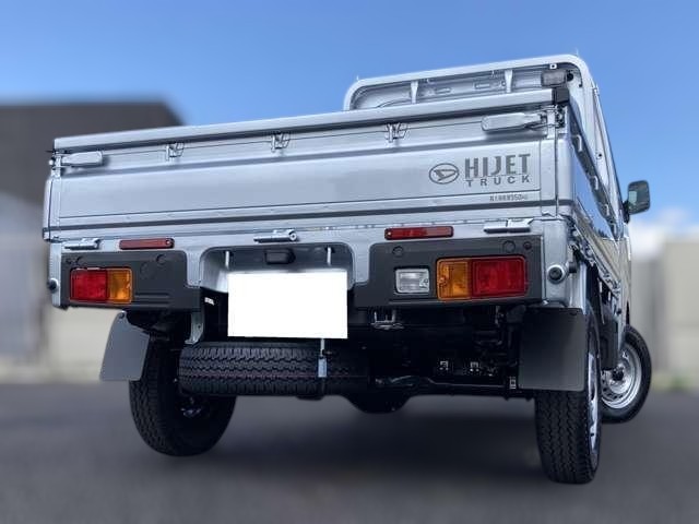 Silver Daihatsu Hijet Standard Farming model with 4x4 CVT Japanese mini truck model