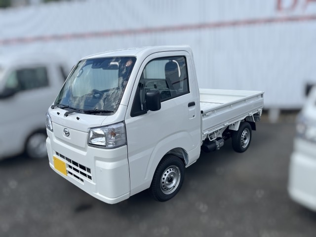 White 2025 Daihatsu Hijet LD Dump 4x4 Japanese mini truck in white with CVT transmission and delivery miles