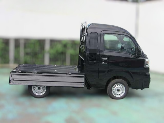 Daihatsu Hijet Jumbo 4x4 2025 Japanese kei mini truck in black metallic with delivery mileage