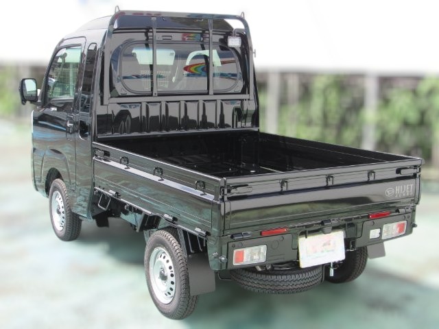 Daihatsu Hijet Jumbo 4x4 2025 Japanese kei mini truck in black metallic with delivery mileage
