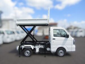 2025 Suzuki Scissor Lift Dump Manual