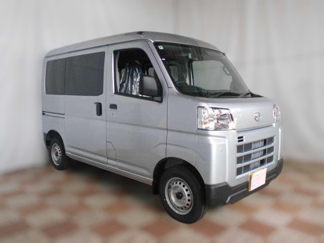 Daihatsu Hijet Cargo Deluxe 4WD 2025 Japanese mini truck in silver
