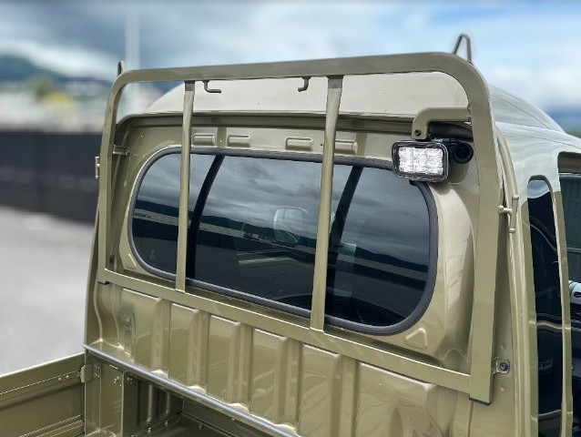 2025 green / khaki Daihatsu Hijet Jumbo 3x4 Japanese mini truck / kei truck