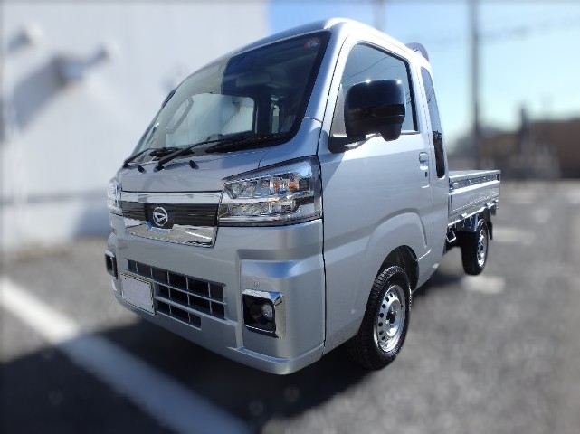 Silver Daiahtsu Hijet Jumbo Extra 4x4 Japanese kei truck with CVT transmission