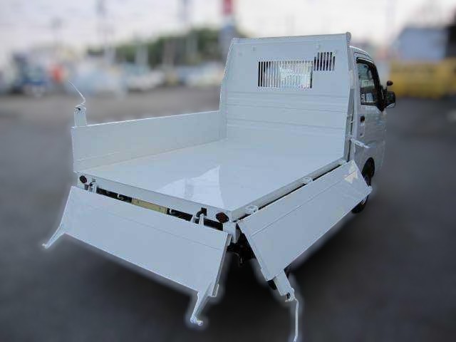 HD Dump Daihatsu Hijet 2025 mini truck with 4x4 and PTO dump mechanism