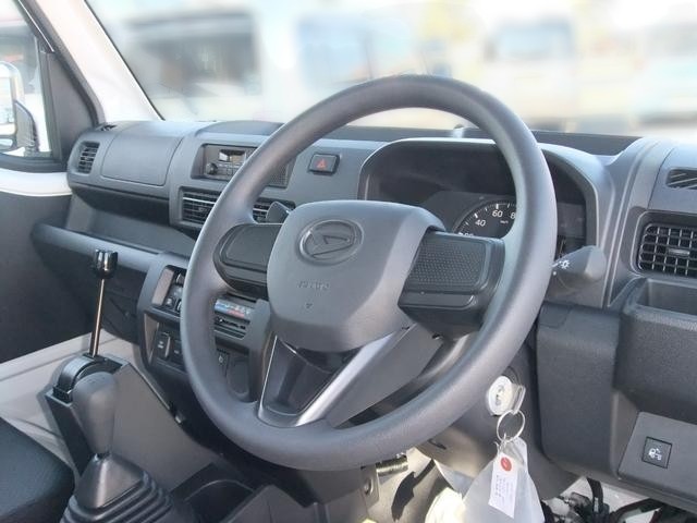 Daihatsu Hijet HD Dump with PTO dumping mechanism 4x4 2025 manual transmission model