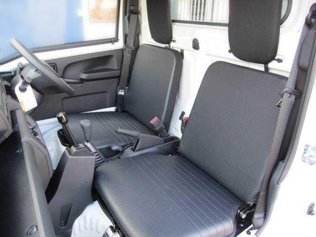 HD Dump Daihatsu Hijet 2025 mini truck with 4x4 and PTO dump mechanism
