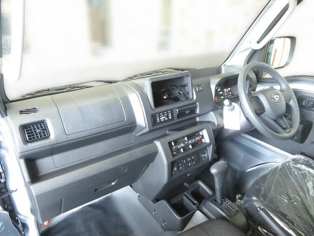 Silver Daihatsu Hijet Jumbo Extra 2024 4x4 Japanese mini truck