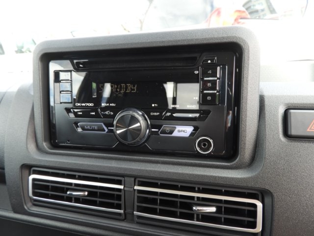 2025 Daihatsu Hijet Jumbo 4x4 manual model in black with hi-lo range