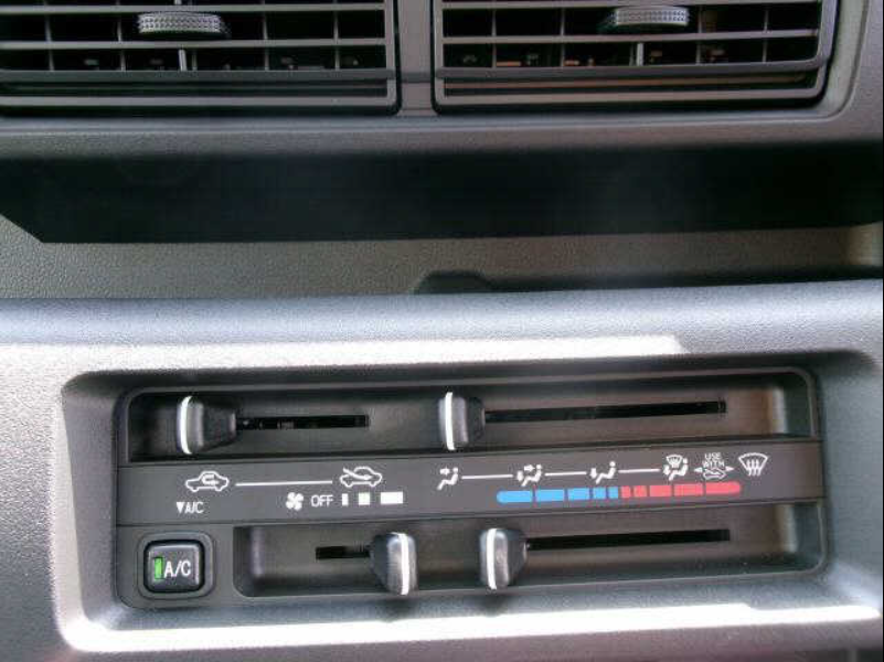 Daihatsu Hijet Regular Cab manual + hi-lo range model in white 2025 mini truck