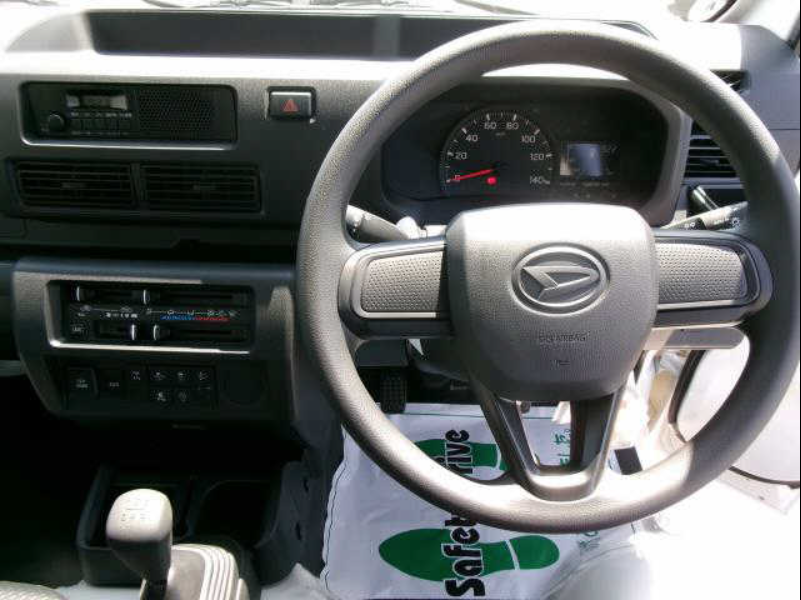 Daihatsu Hijet Regular Cab manual + hi-lo range model in white 2025 mini truck