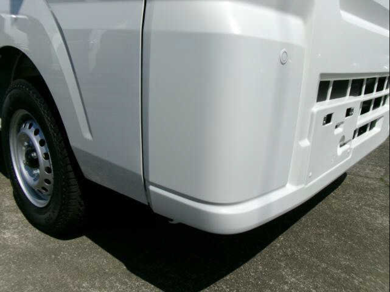Daihatsu Hijet Regular Cab manual + hi-lo range model in white 2025 mini truck