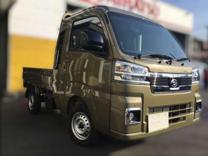 Green 2025 CVT Daihatsu Hijet Jumbo 4x4 Japanese mini truck