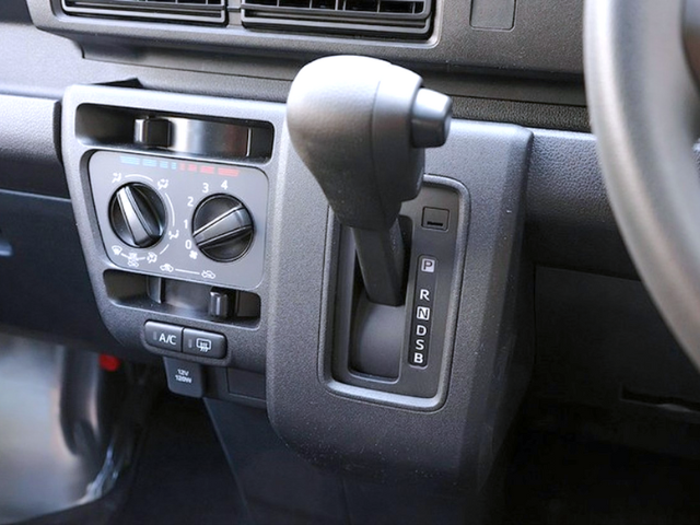 CVT gear shift in a Daihatsu Hijet Cargo 4x4 Japanese mini truck