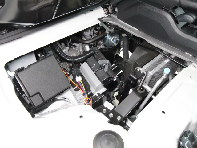 Daihatsu Hijet HD Dump engine under drivers seat