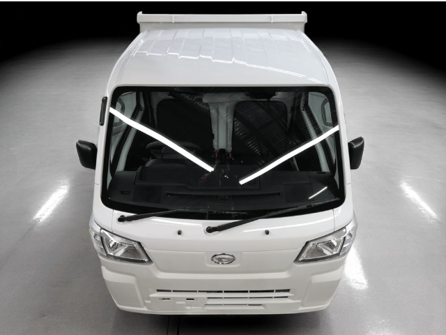 Studio shot of Daihatsu Hijet HD Dump from above showing cab and roof
